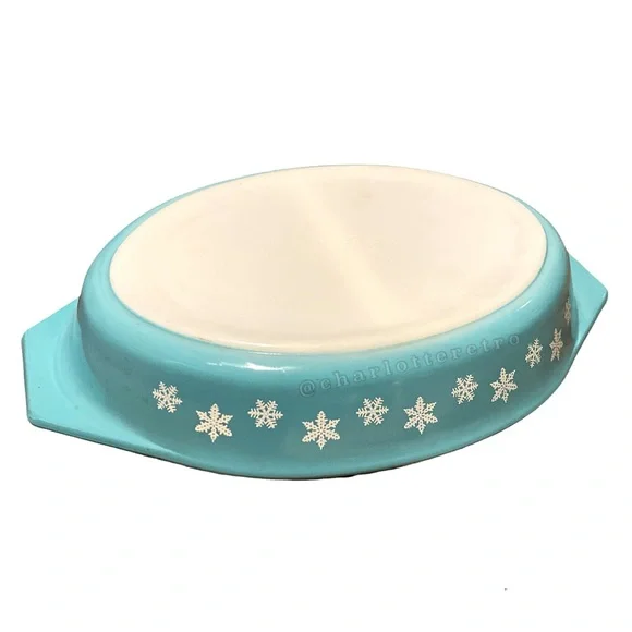vtg Pyrex Snowflake Divided Dish w Lid